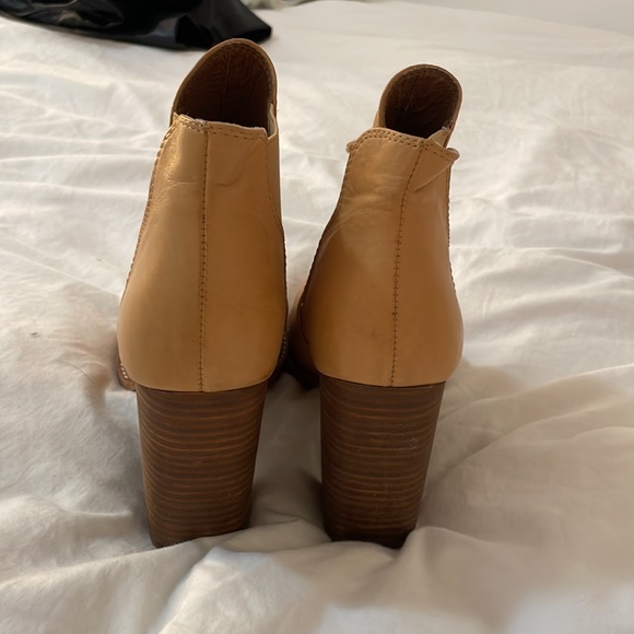 Chinese Laundry booties - Picture 3 of 4